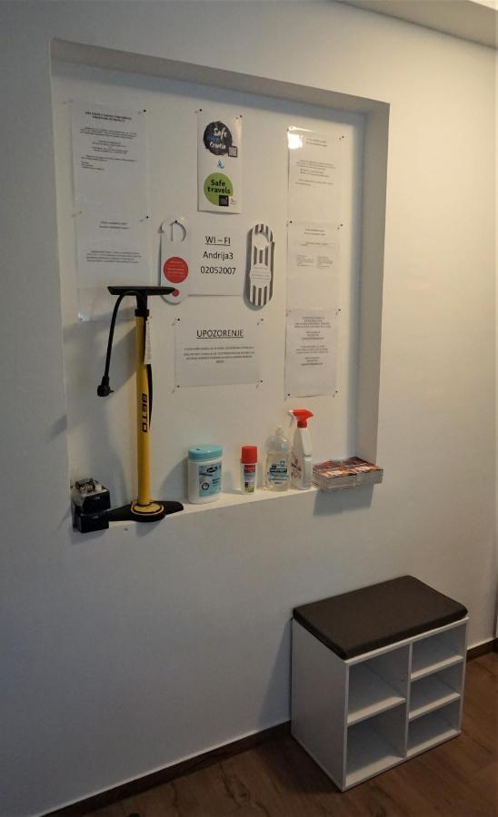 Studio Apartman "Djed" Hrvatska Kostajnica Buitenkant foto